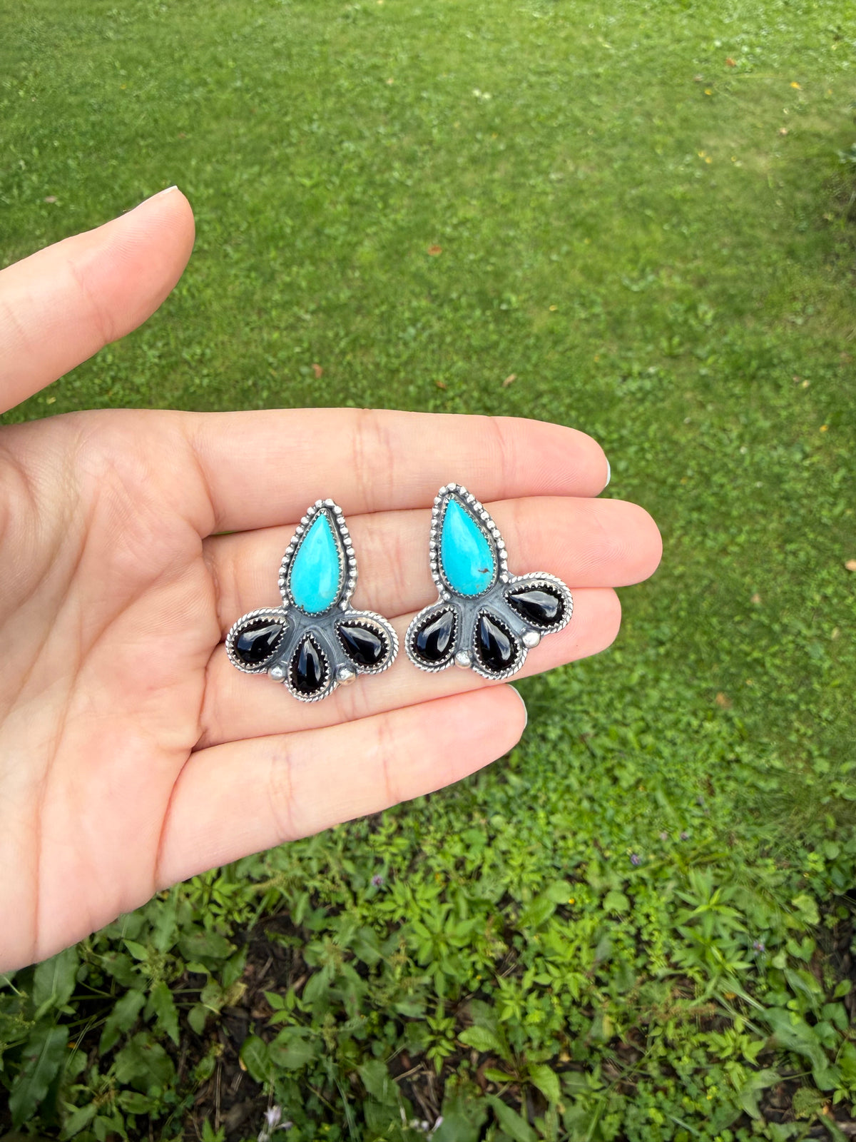 Kingman Turquoise/ Black Onyx Studs