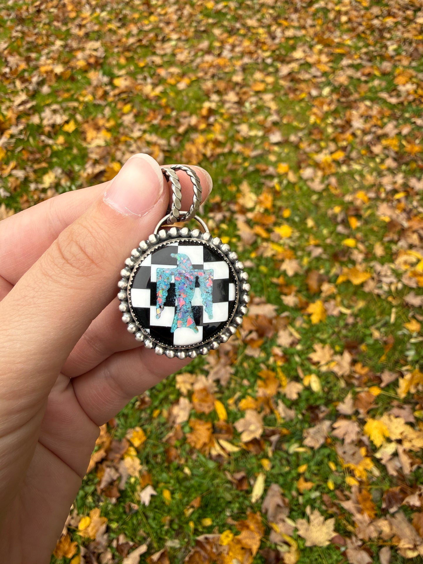 Checker thunderbird Pendant